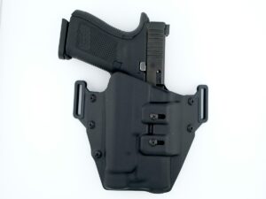 Crucial Concealment Universal Light OWB Holster for Streamlight TLR-7